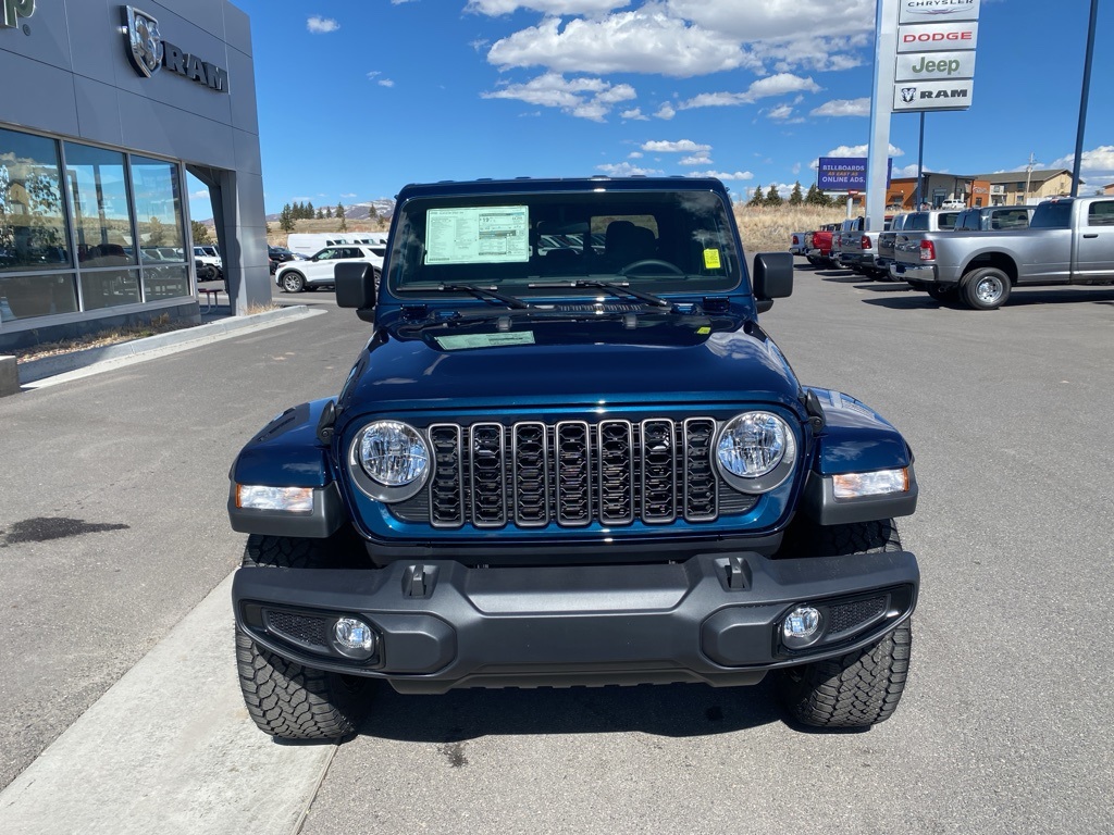 2025 Jeep Gladiator Sport photo 4