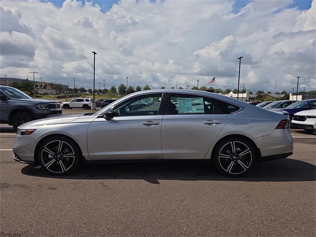 2025 Honda Accord Hybrid Sport photo 2