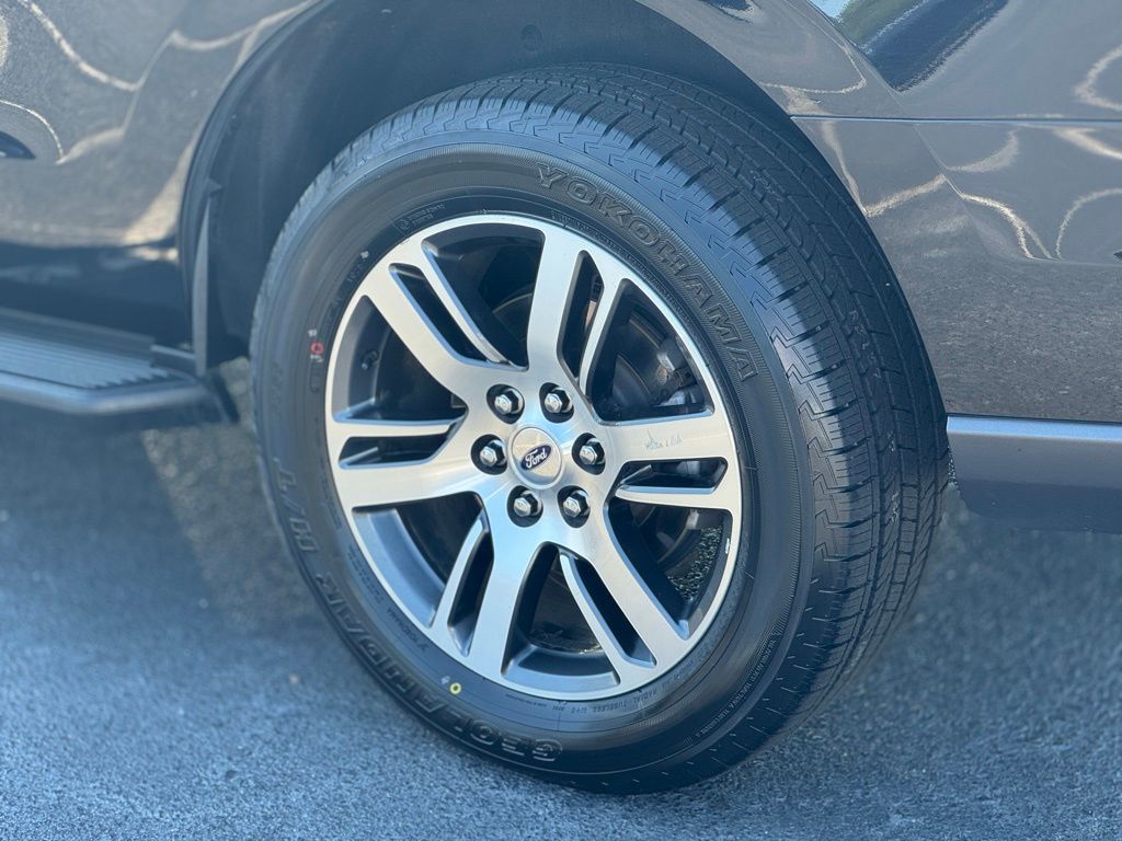 2024 Ford Expedition Limited photo 4