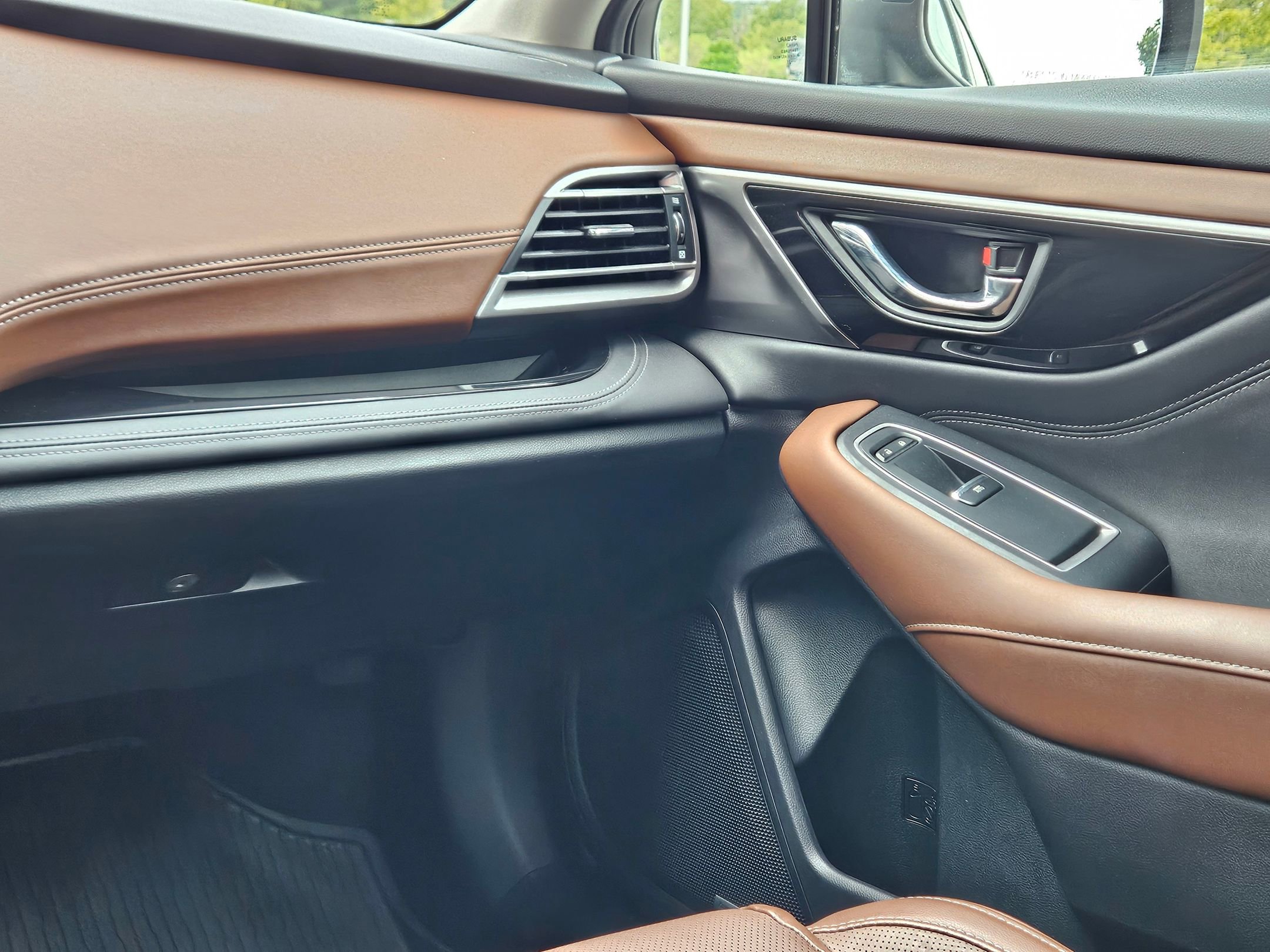 2022 Subaru Outback Touring photo 4