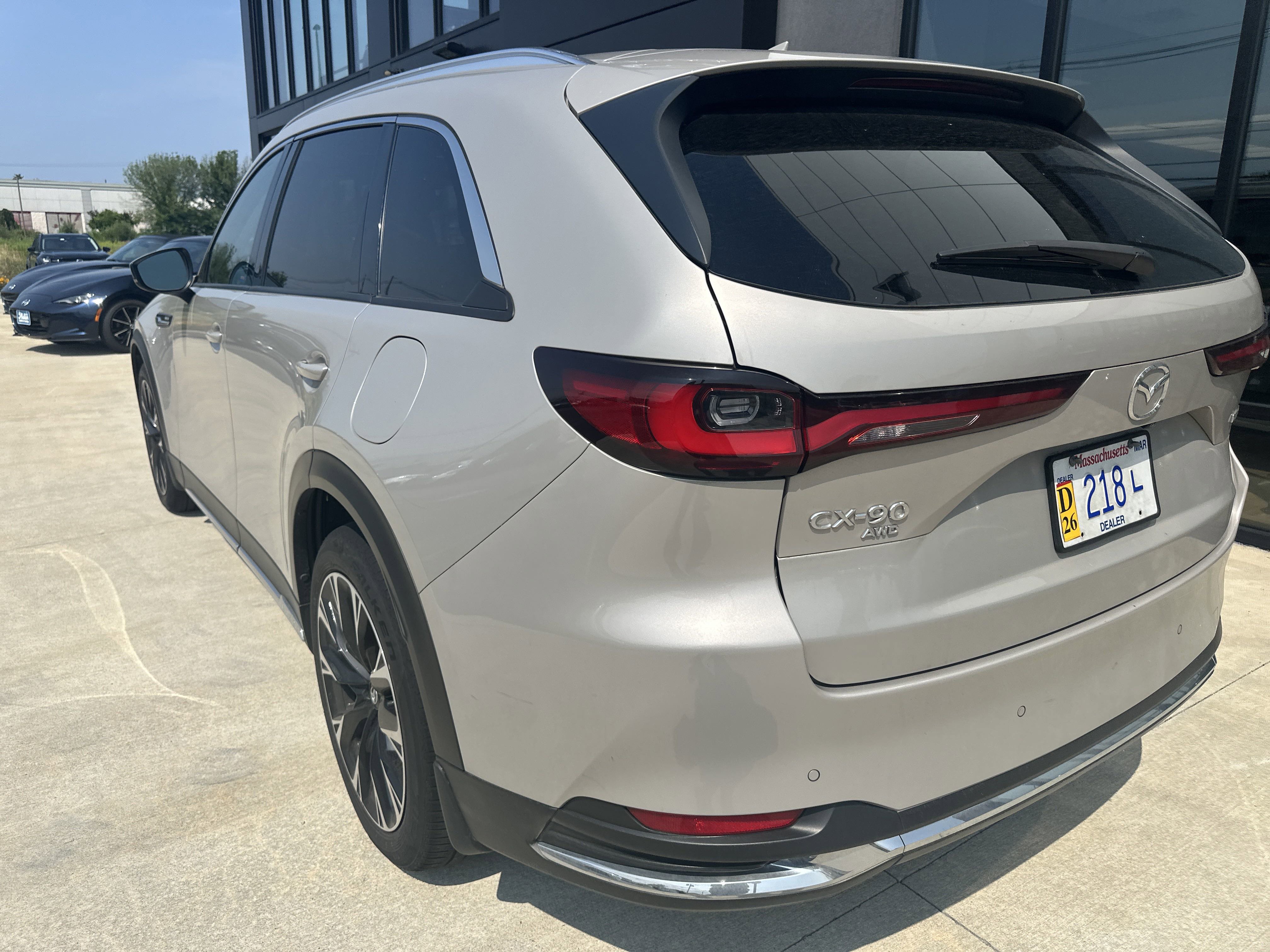2024 Mazda CX-90 Premium photo 4