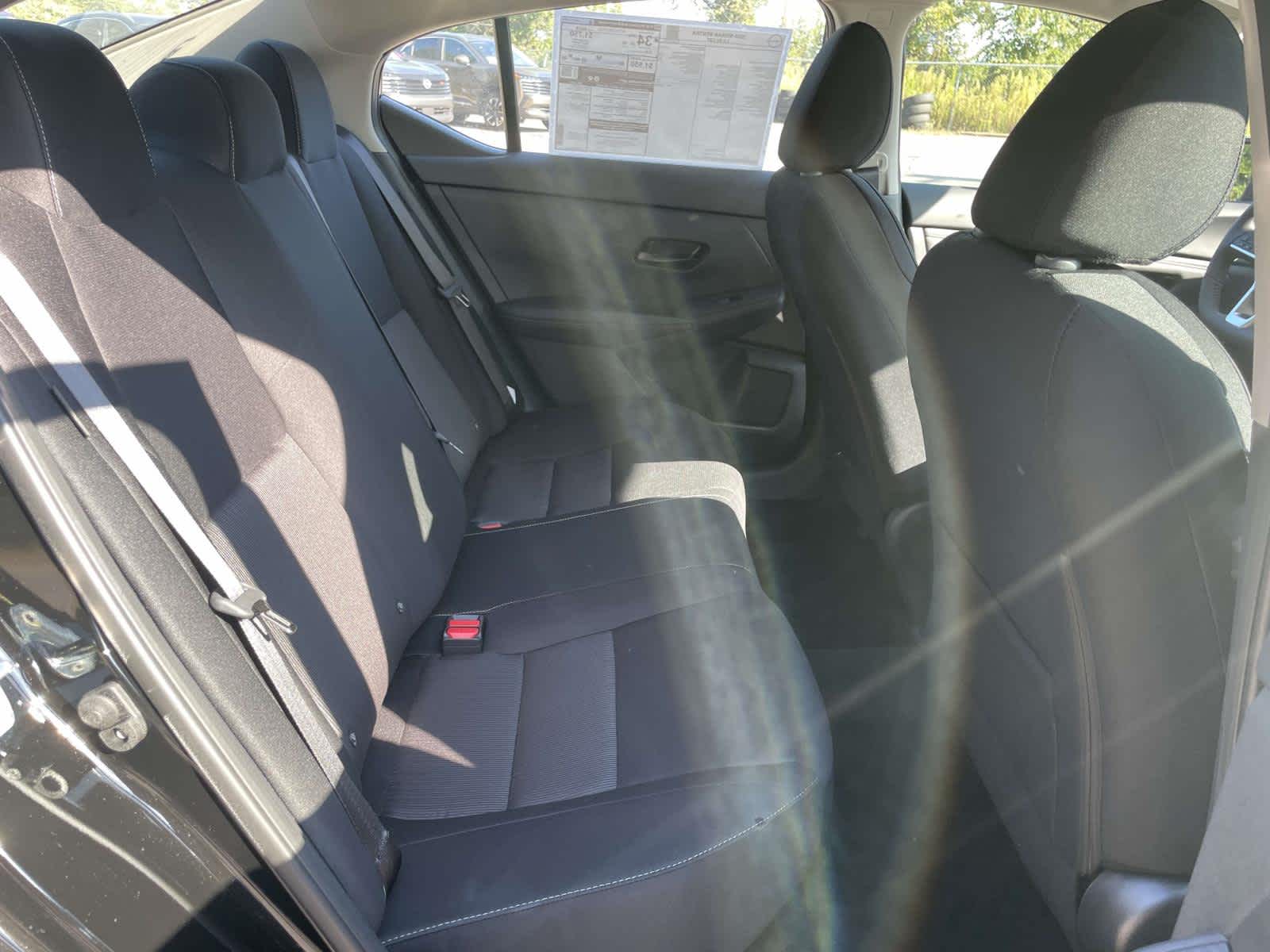 2025 Nissan Sentra SV photo 14