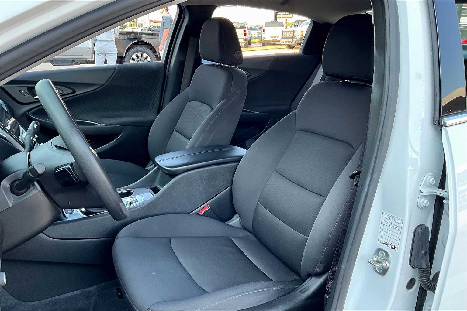 2024 Chevrolet Malibu 1LT photo 7