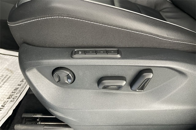 2021 Volkswagen Tiguan SEL Premium R-Line photo 31