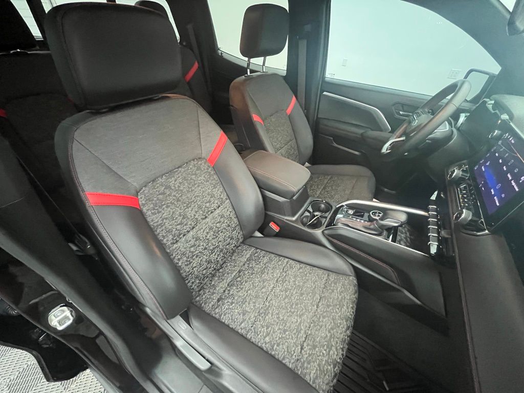 2023 Chevrolet Colorado Z71 photo 20
