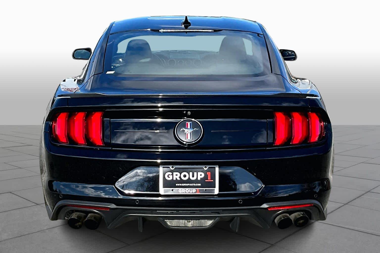 2020 Ford Mustang EcoBoost Premium photo 4