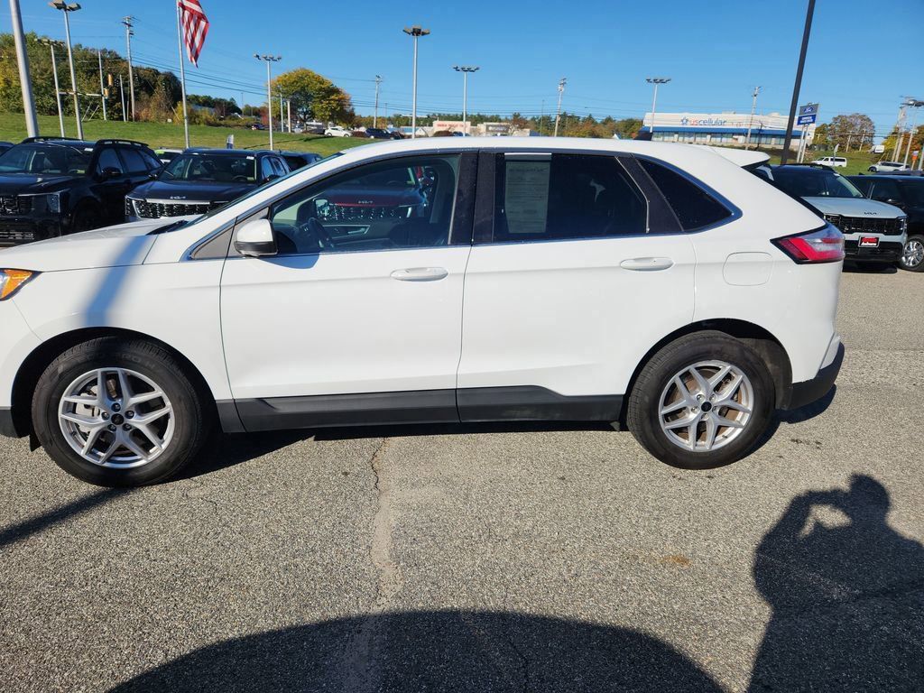 2024 Ford Edge SEL photo 4