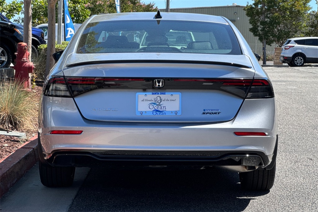 2025 Honda Accord Hybrid Sport-L photo 4