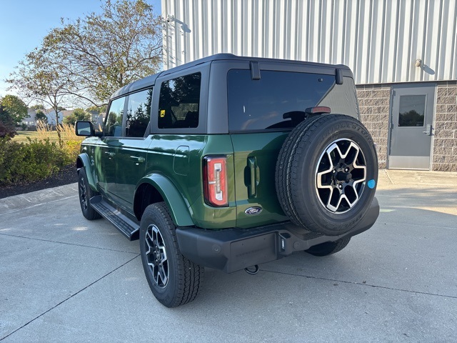2025 Ford Bronco Outer Banks photo 6