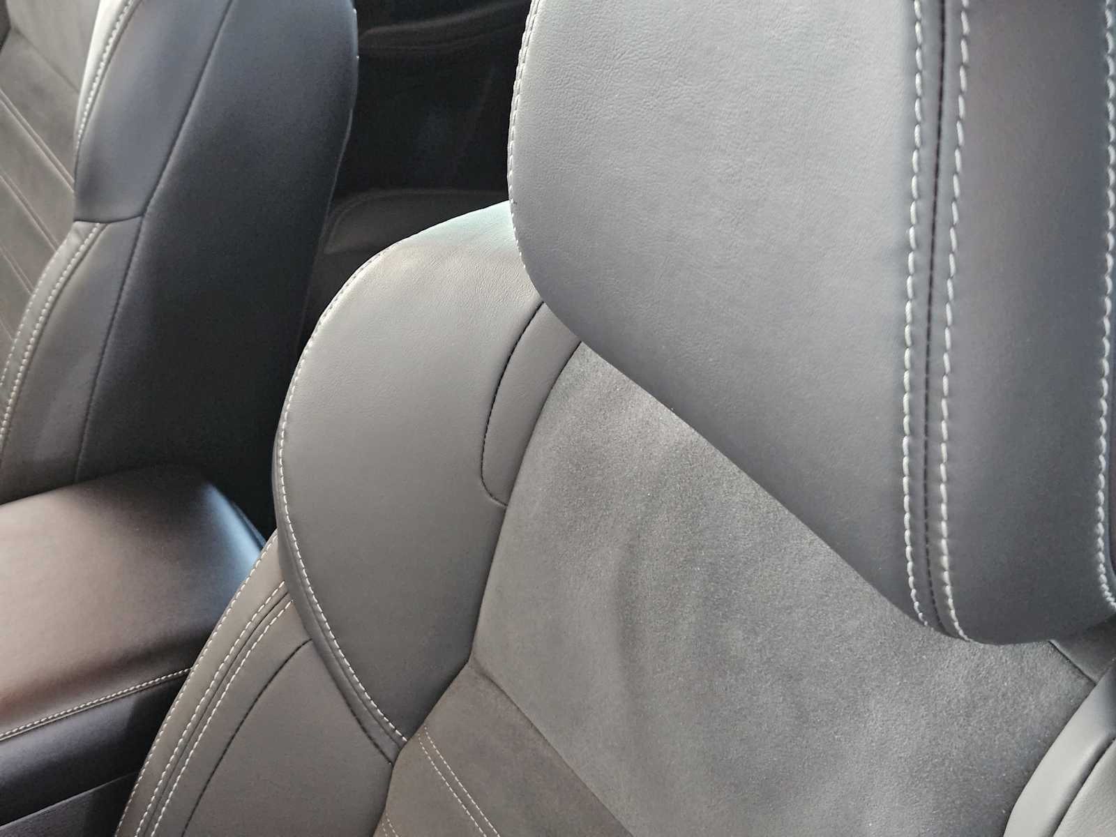 2022 Mitsubishi Outlander Black Edition photo 38