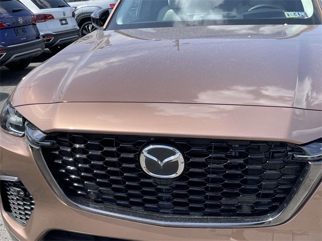 2025 Mazda CX-70 Plug-in Hybrid Premium photo 10