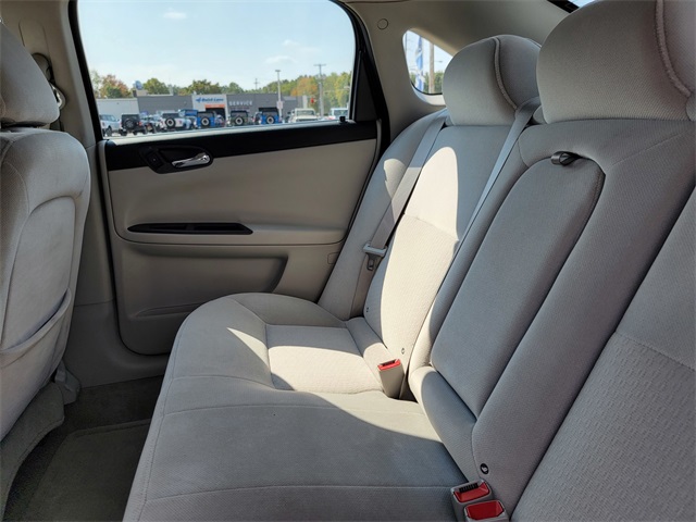 2009 Chevrolet Impala 1LT photo 15
