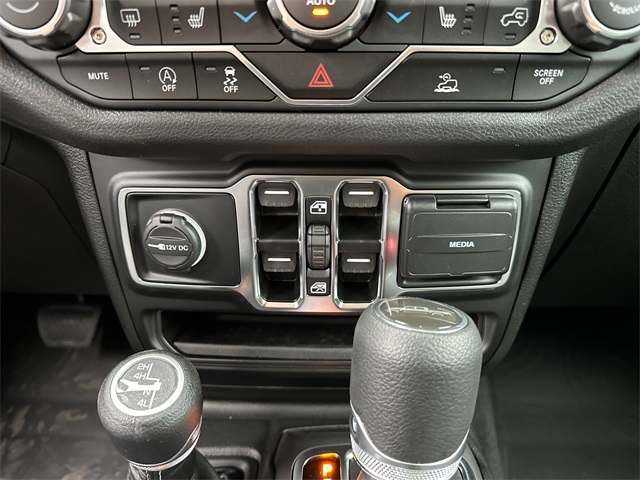 2025 Jeep Gladiator Sport S photo 20