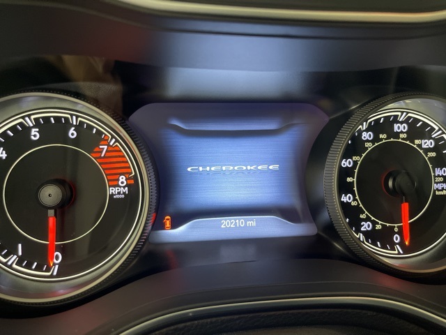2022 Jeep Cherokee Limited photo 9