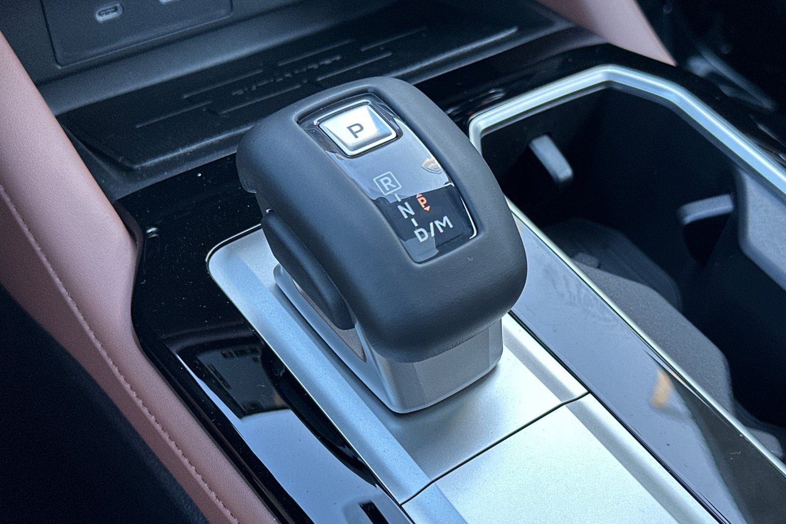 2025 Mitsubishi Outlander SEL photo 21