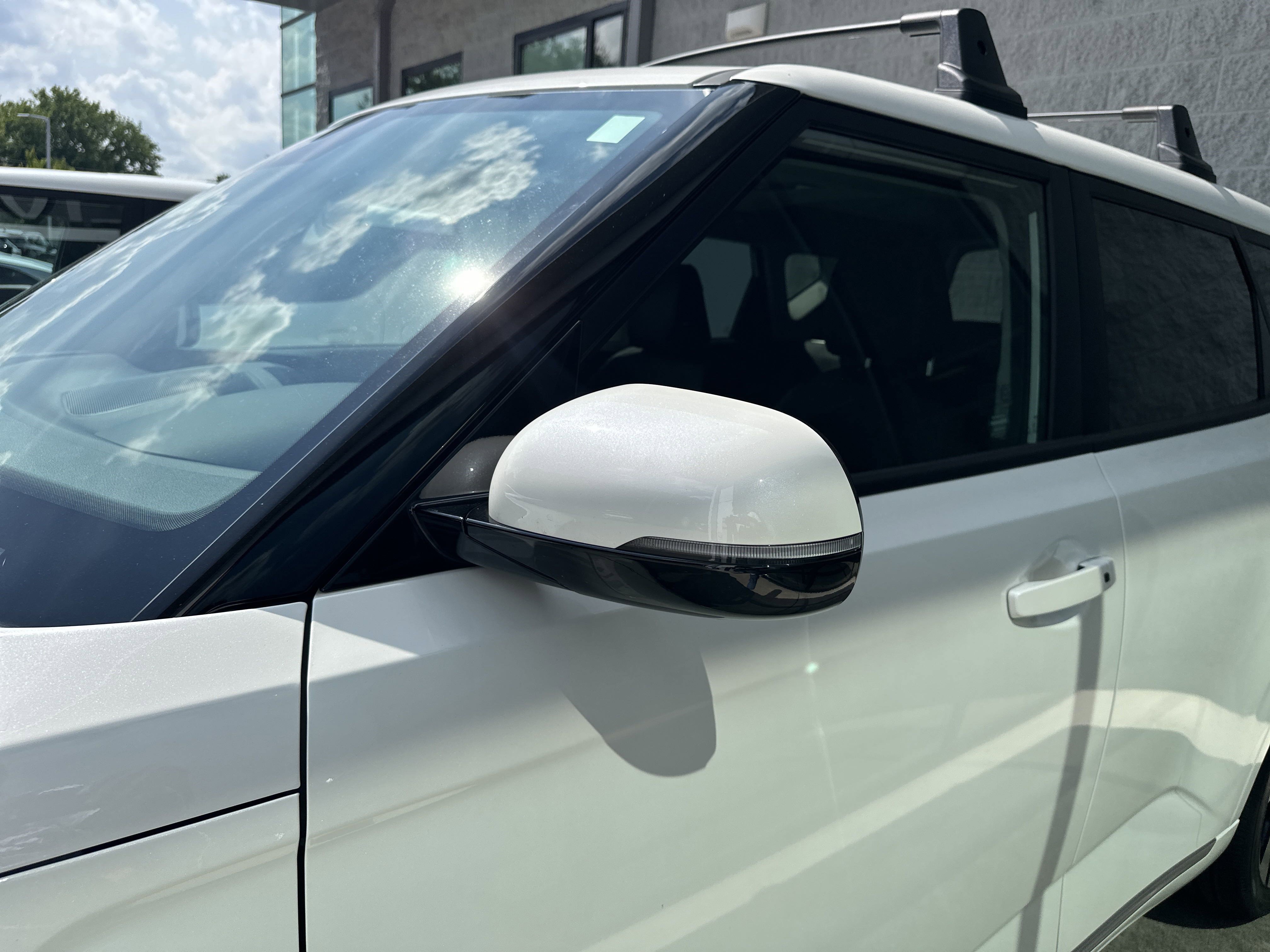 2025 Kia Soul GT-Line photo 2