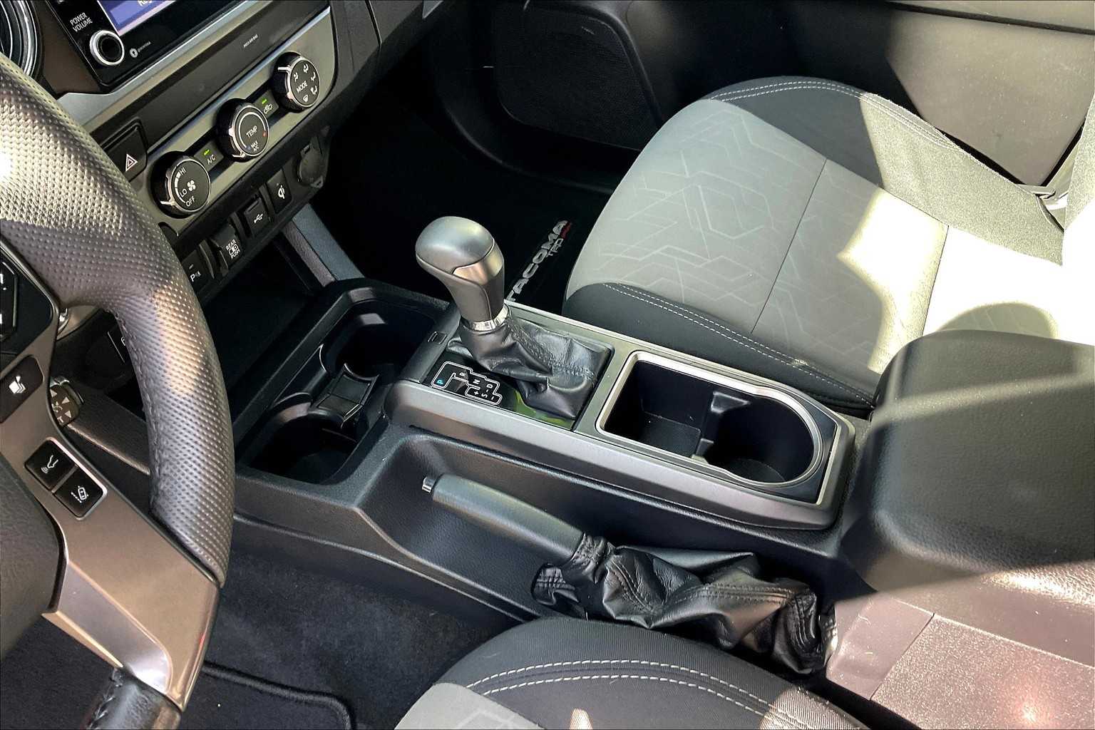 2020 Toyota Tacoma TRD Sport Double Cab V6 photo 14