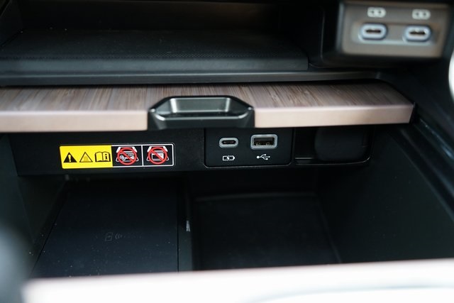 2025 LEXUS RX - Image 17