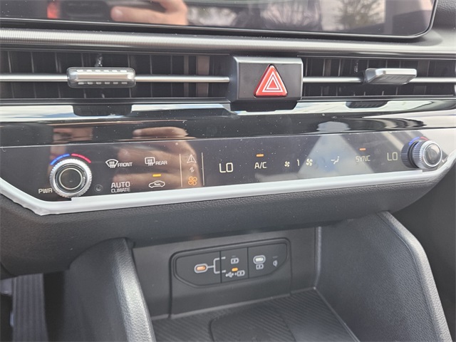 2026 Kia Sportage EX photo 18