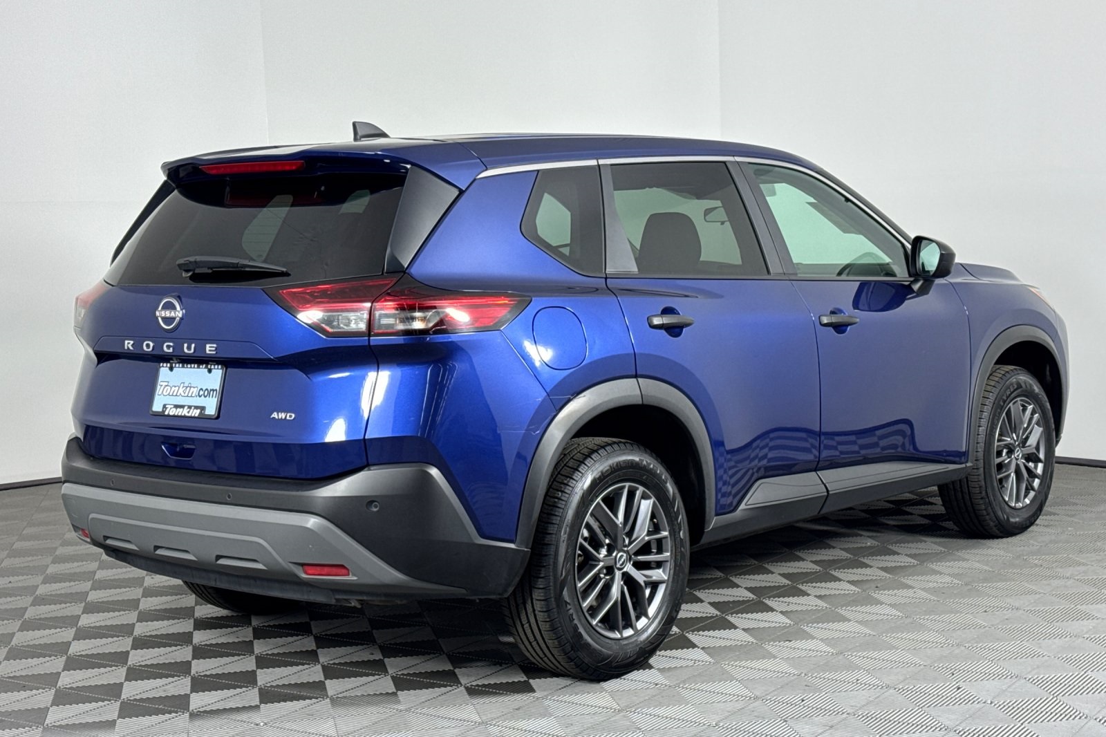 2023 Nissan Rogue S AWD photo 3