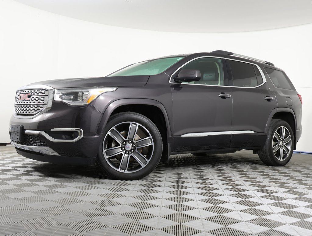 2018 GMC Acadia Denali's photo