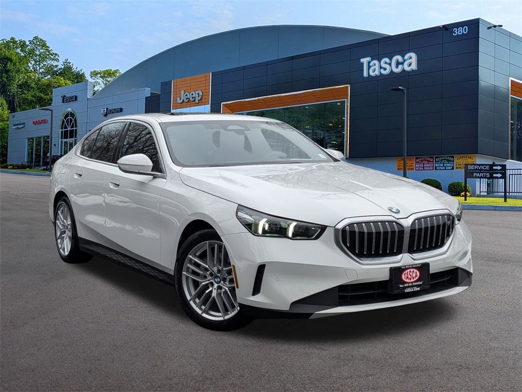 2024 BMW 5 Series 530i's photo