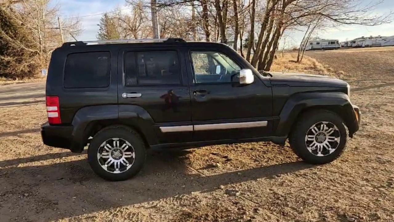2012 Jeep Liberty Limited's photo