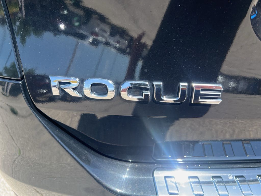 2016 Nissan Rogue SL photo 29