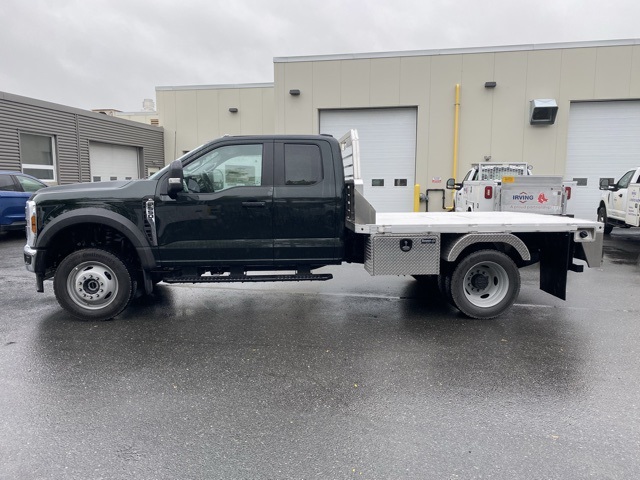 2025 Ford F-550 photo 4