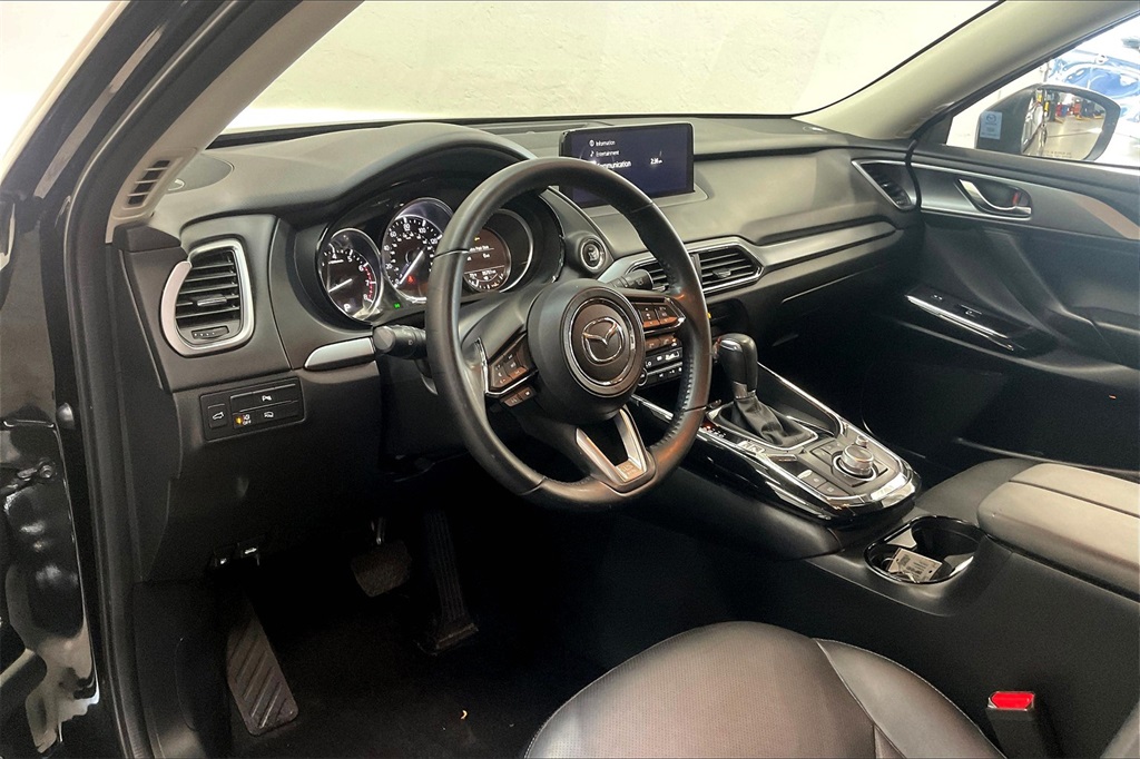 2022 Mazda CX-9 Touring photo 10