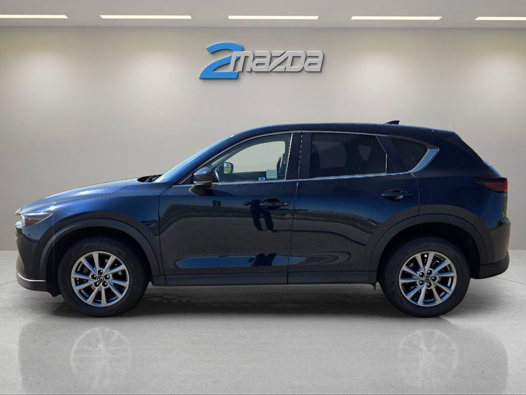 2022 Mazda CX-5 2.5 Select photo 2
