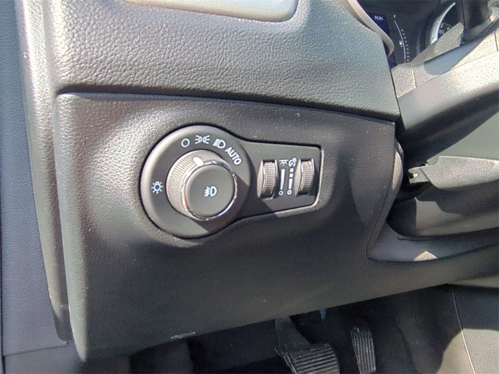 2021 Jeep Compass Latitude photo 26