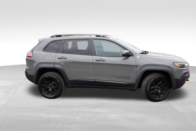 2019 Jeep Cherokee Trailhawk photo 2