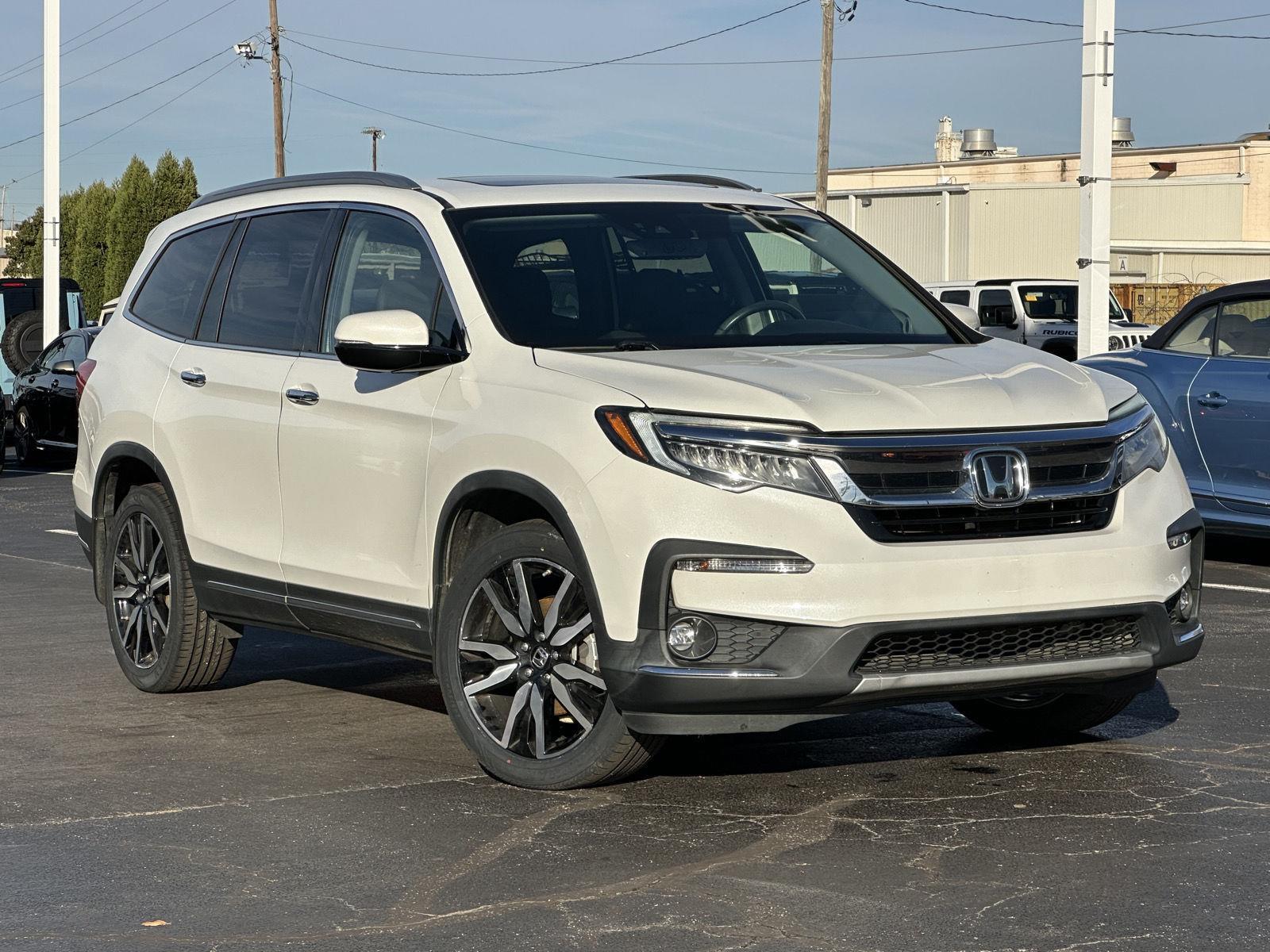 2021 Honda Pilot Elite's photo