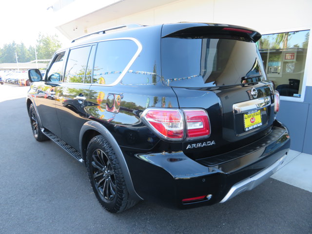 2017 Nissan Armada Platinum photo 3