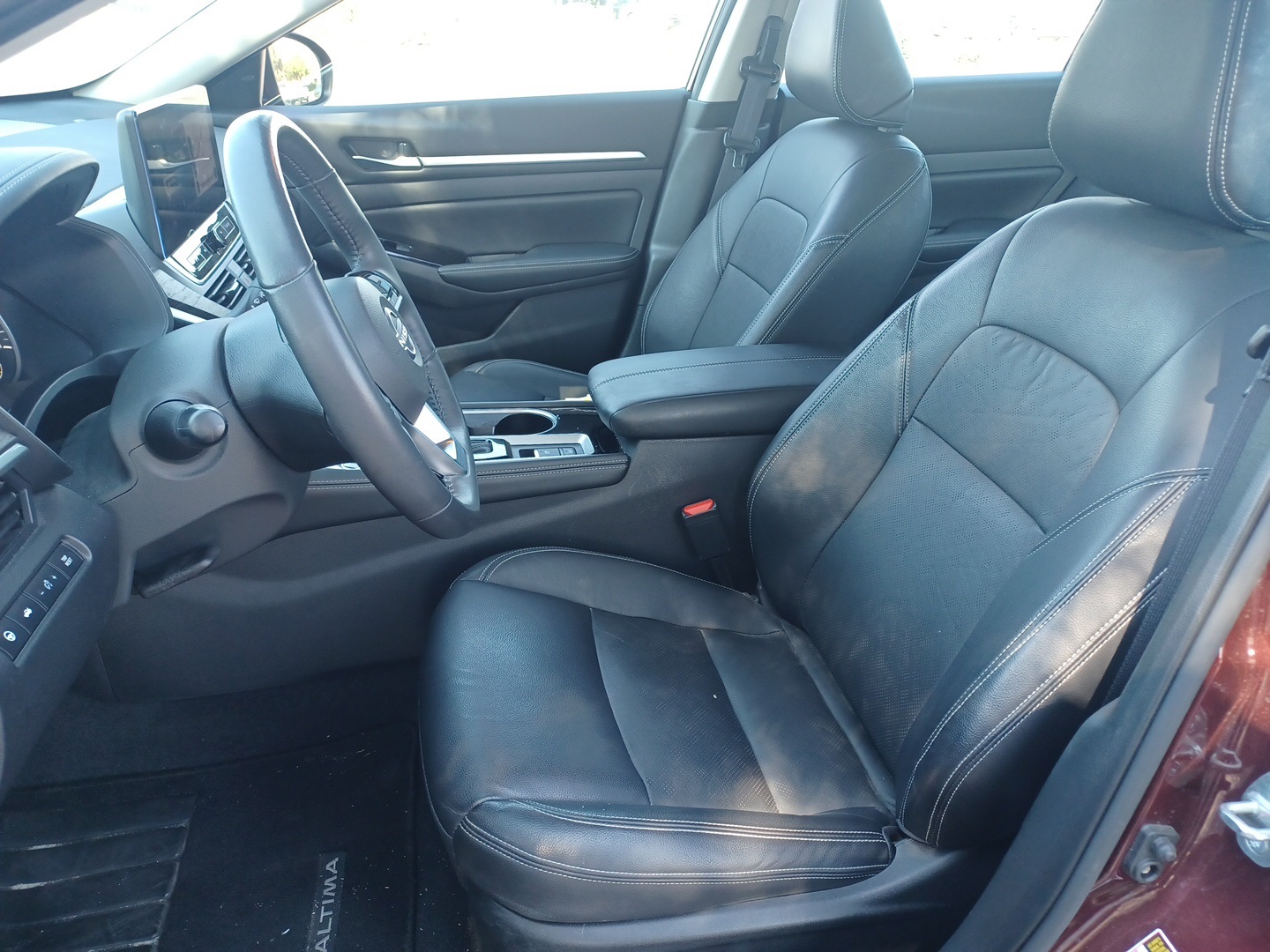 2024 Nissan Altima 2.5 SL photo 6