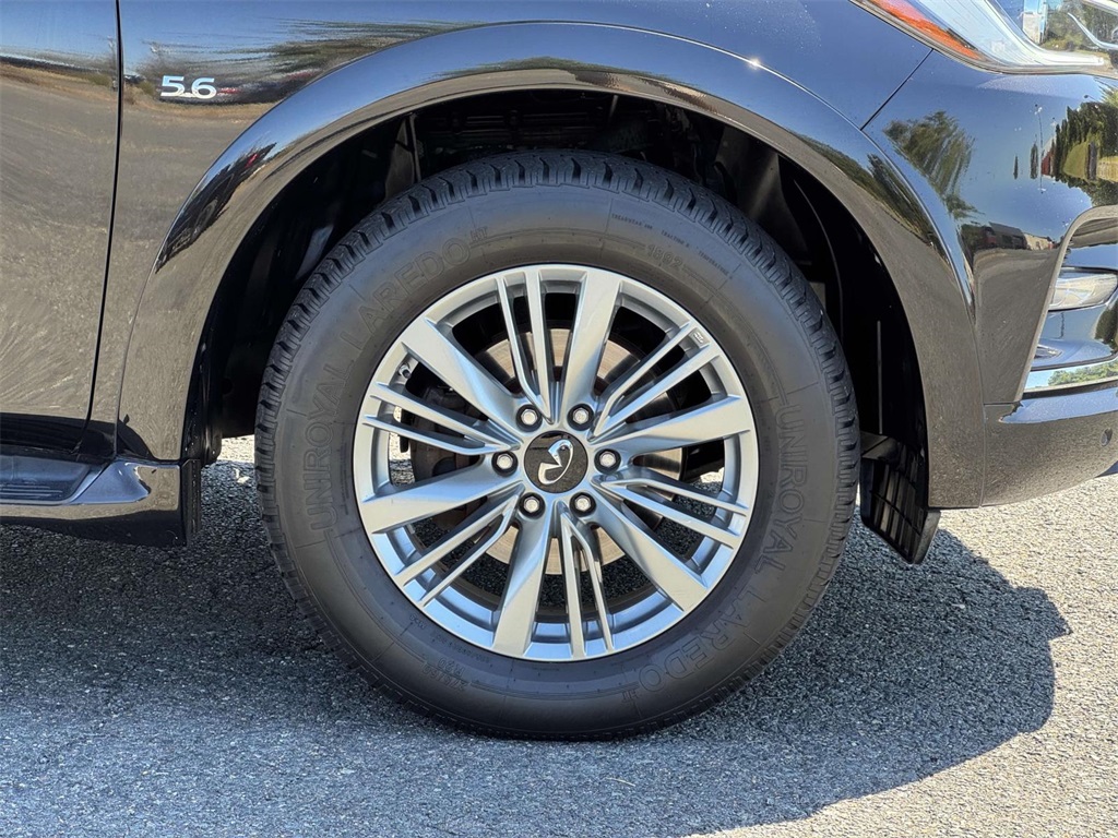 2019 Infiniti QX80 Luxe photo 11