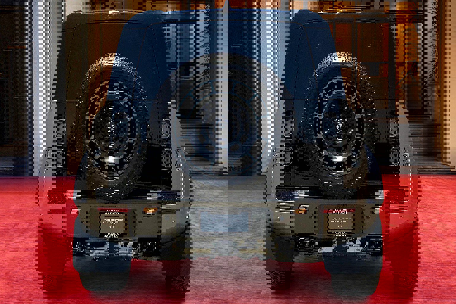 2025 Land Rover Defender 110 photo 4