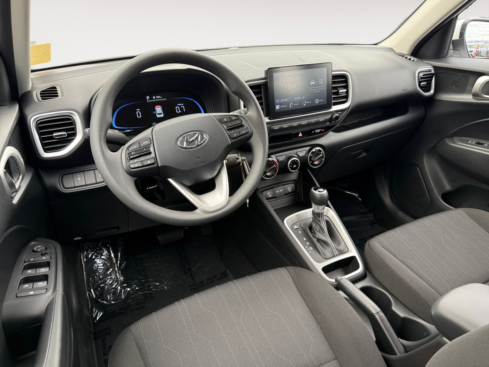 2025 Hyundai Venue SE photo 15