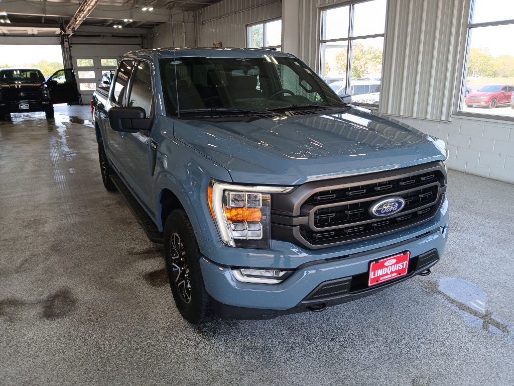 2023 Ford F-150 XLT photo 2