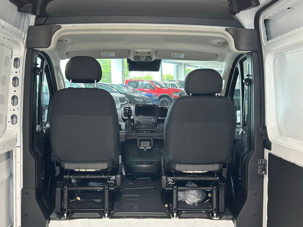 2025 Ram ProMaster 2500 photo 21