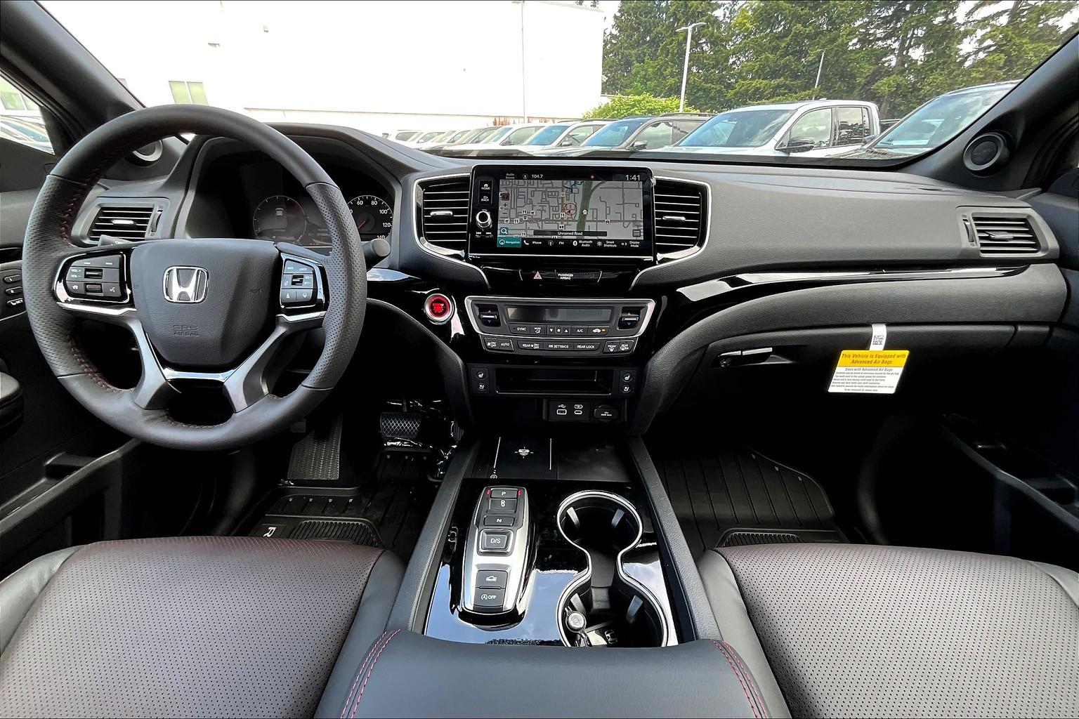2025 Honda Ridgeline Black Edition photo 5