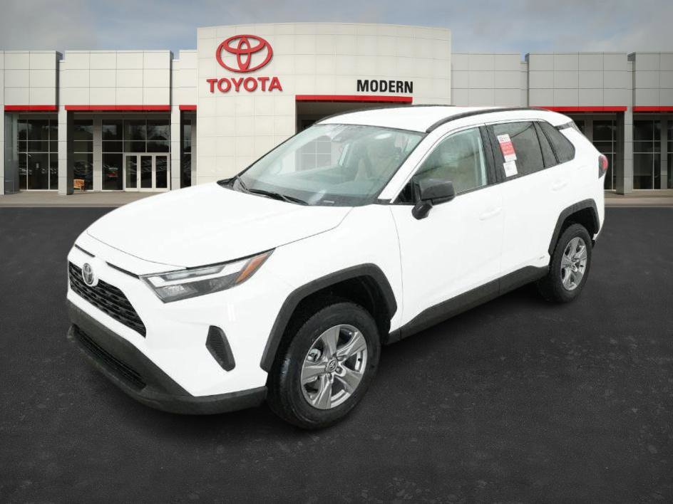 2025 Toyota RAV4 LE's photo