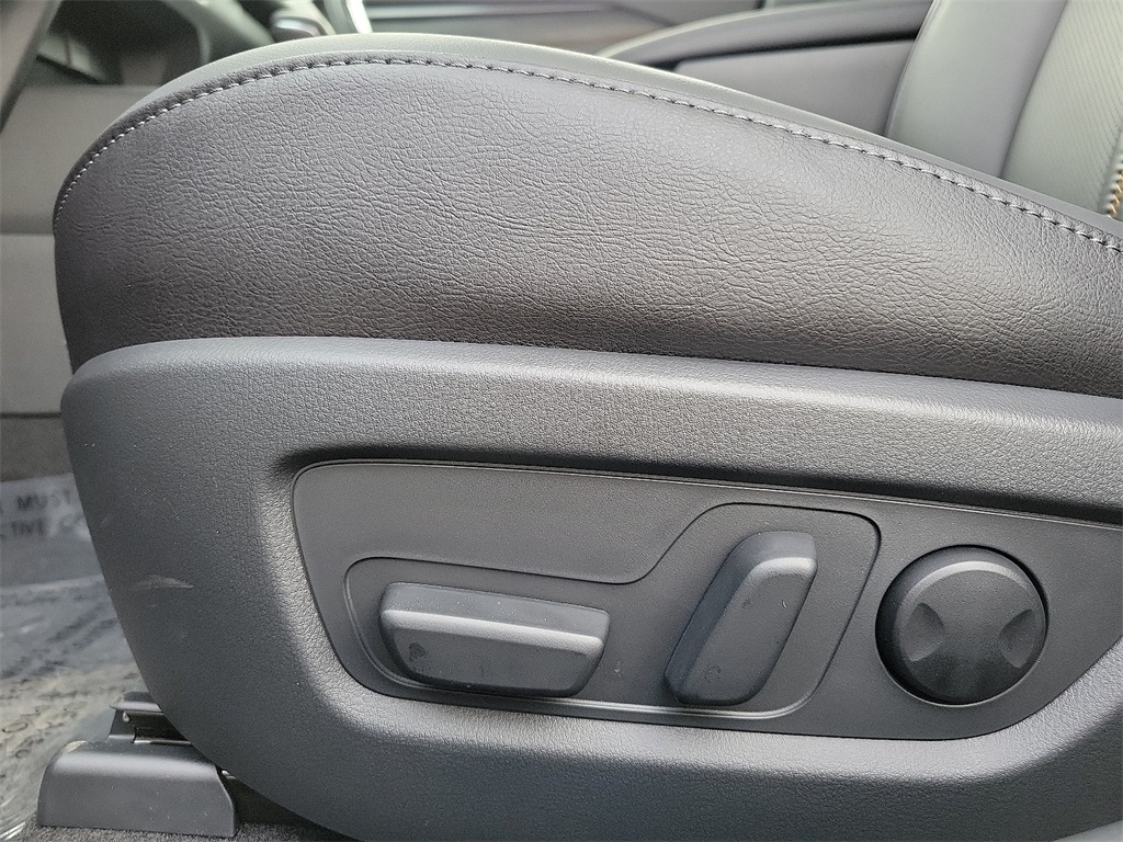 2025 Mazda CX-50 Premium Plus photo 11