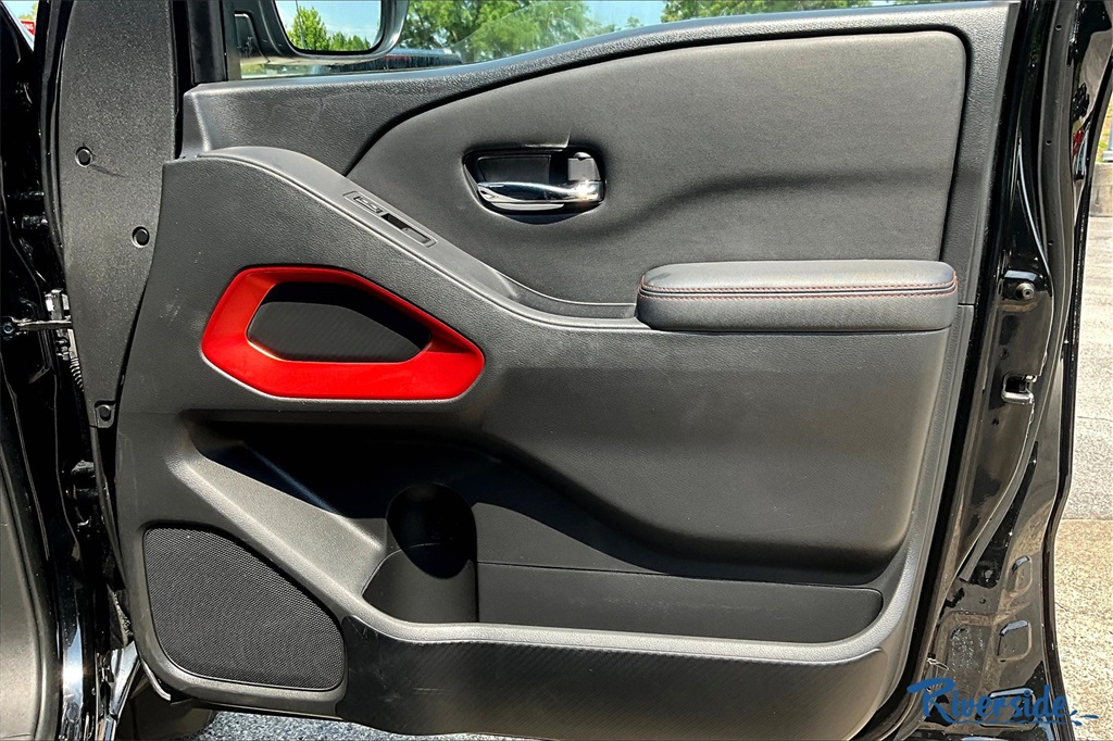 2023 Nissan Frontier PRO-4X photo 24