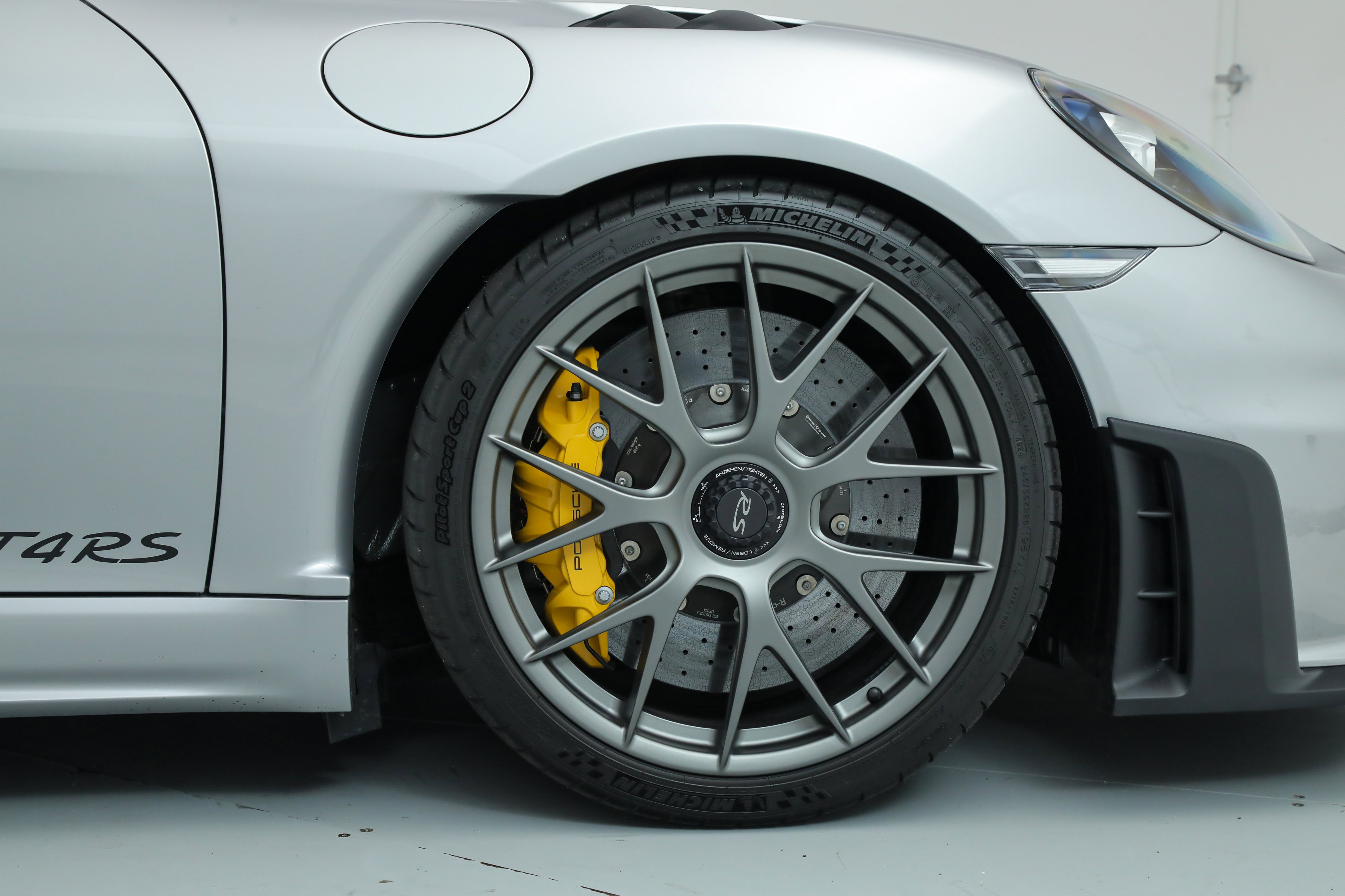2025 Porsche Cayman GT4 RS photo 49