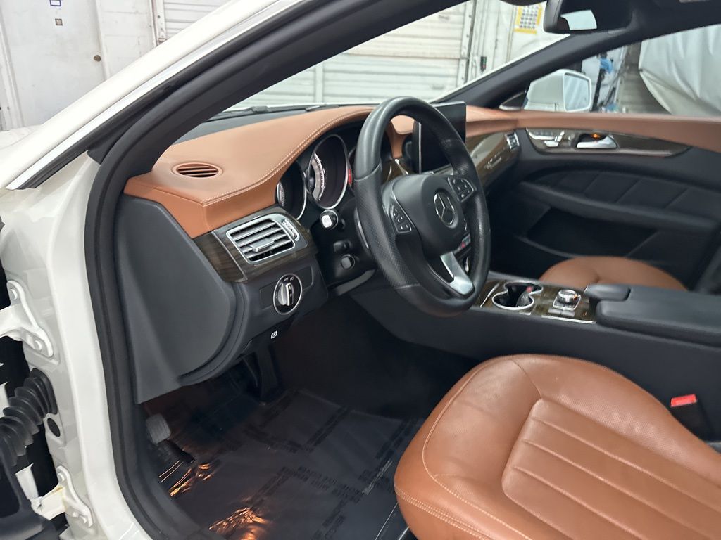 2016 Mercedes Benz CLS 400 photo 9