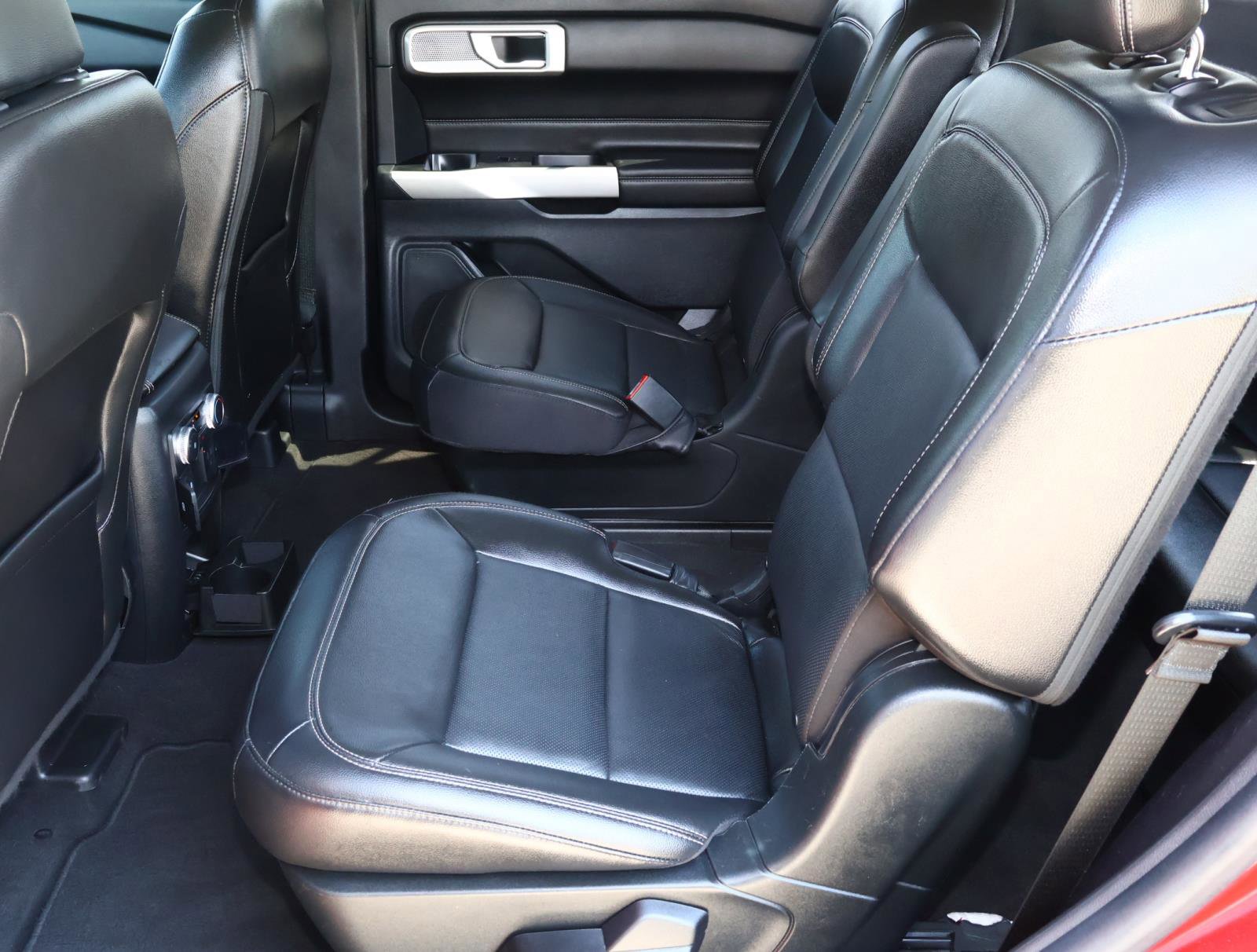 2022 Ford Explorer Limited photo 20
