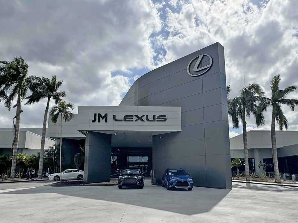 Used 2012 Lexus LS Base with VIN JTHBL5EF2C5110483 for sale in Margate, FL