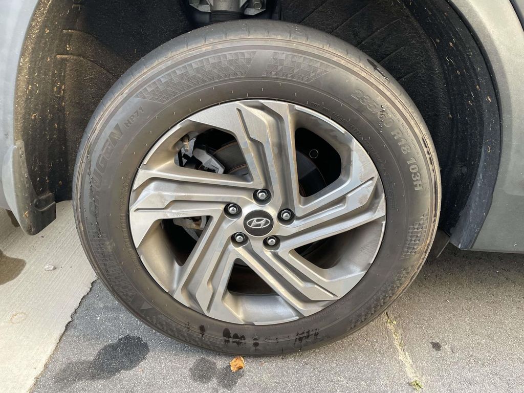 2022 Hyundai Santa Fe SEL photo 3